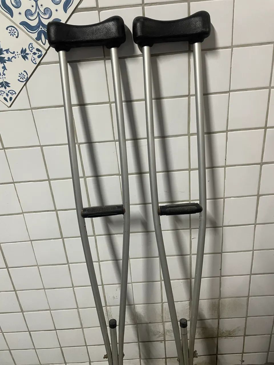 Auxiliary Crutch445639455429765121