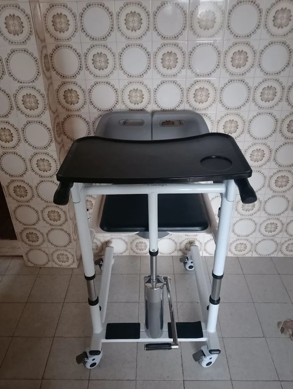 Cadeira de transferência com elevação  - Foto 2