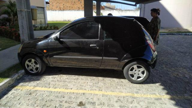 Vendo carro bem conservado e já emplacado - Foto 4