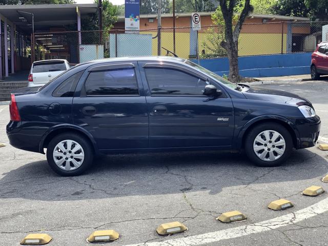 GM Corsa Sedan 1.8 Flex muito novo! - Foto 2