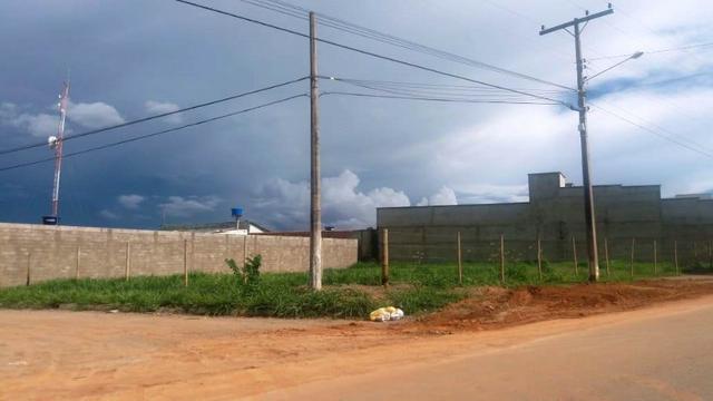 Área de 660,51 m² no Setor Sol Dourado em Trindade-Go