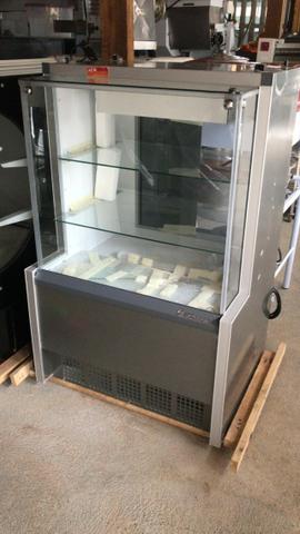 Balcão de confeitaria caixa gelopar linha aurora