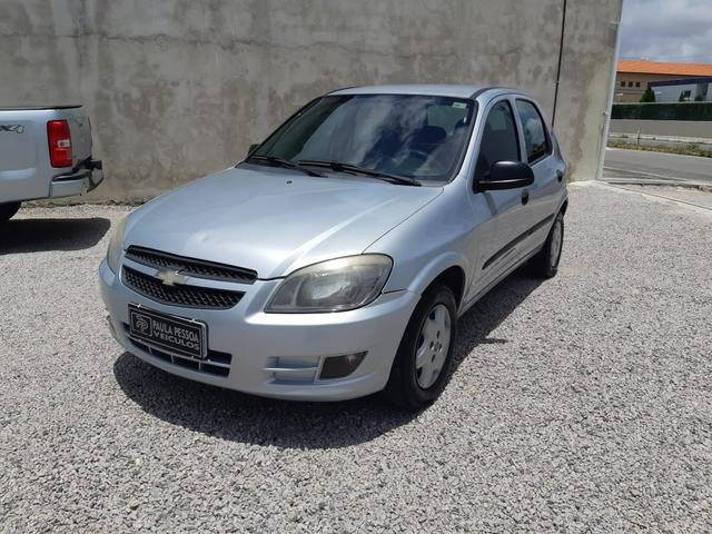 Celta LS 1.0 flex, completo, 04 portas, pneus novos