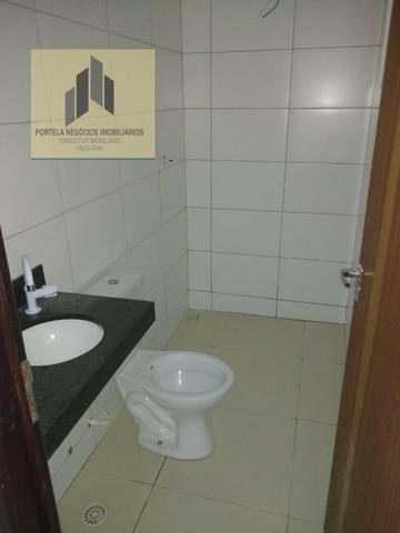 Casa Cond. Fechado, no Antares, 3/4, suíte, varanda, nascente, com piscina - Foto 6