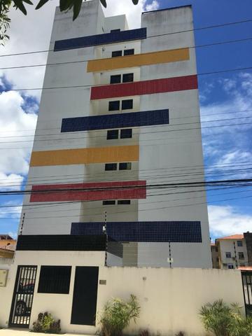 Apartamento no Farol c/ 2 quartos e 1 suíte c/ um super desconto - Foto 13