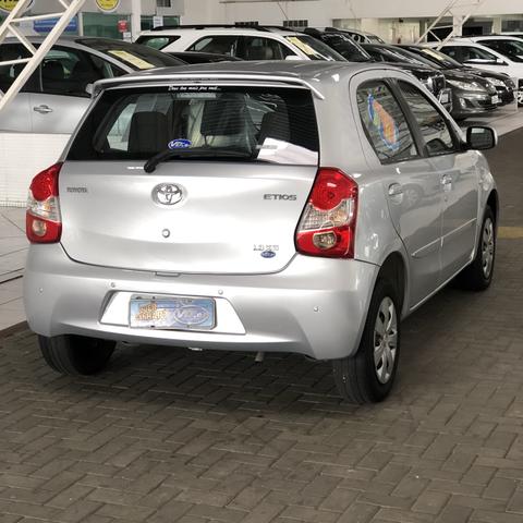 Etios Hatch 1.3 - Foto 6