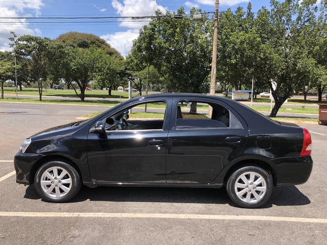 Toyota Etios Sedan 2017 XLS 1.5 AT IPVA 2020 Pg.! Somente Venda!! - Foto 3