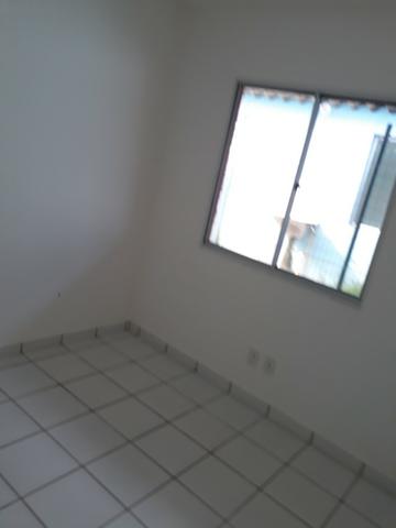 Aluga casa com 03 quartos no Bairro Novo - Foto 3