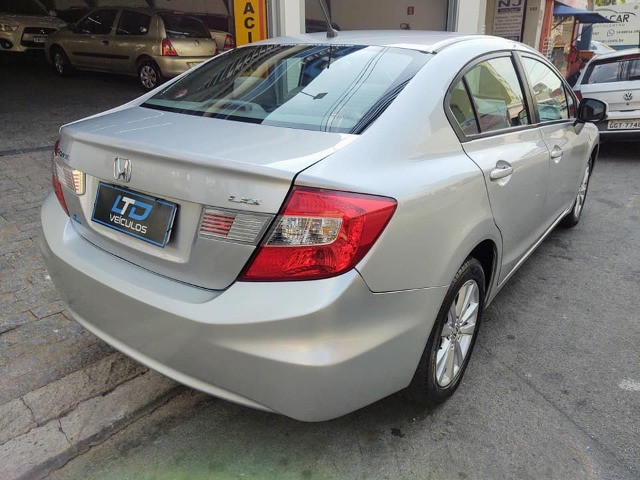 Honda Civic 1.8 Lxs 16v Flex Manual - Foto 2