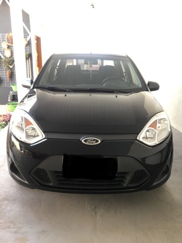 FORD FIESTA SEDAN