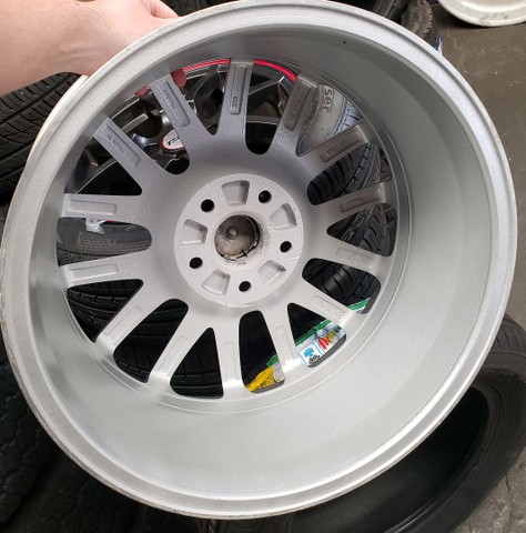 Rodas Jetta aro 17 - Foto 3