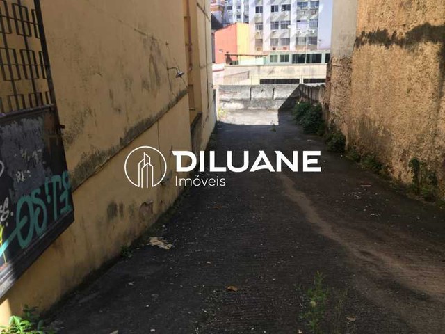 terreno na Glória excelente localização proximo ao metro comércios variados, muito espaços