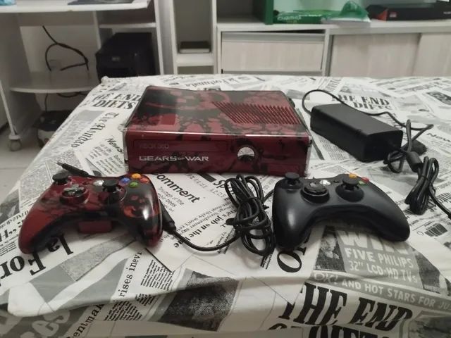 Xbox 360 Destravado CD com 2 controle com fio +1Brinde (desbloqueado) 110v  - Games Você Compra Venda Troca e Assistência de games em geral