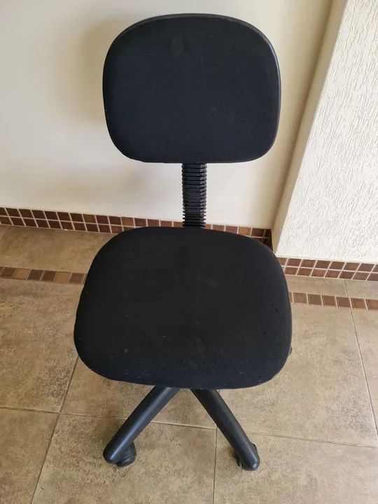 Cadeira de Escritório Giratória com Rodinhas