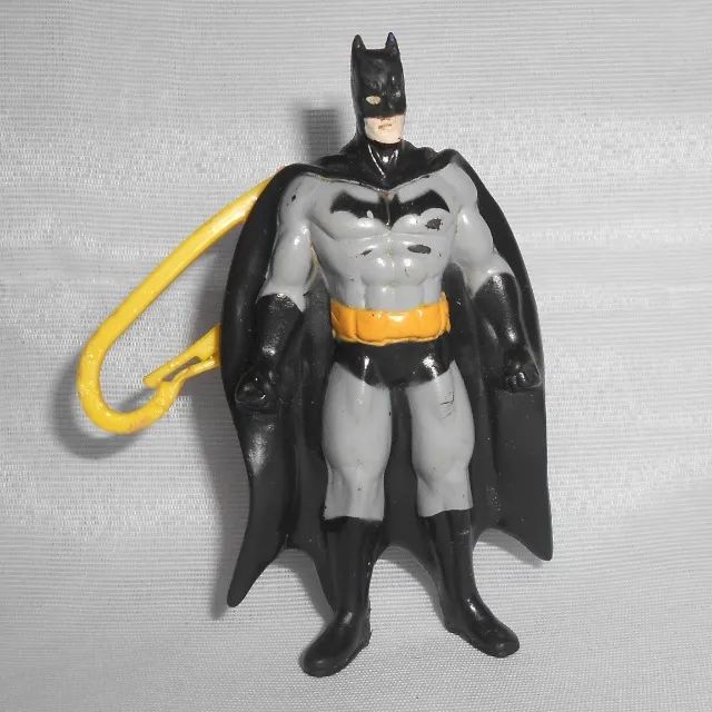 Boneco Batman com pendurador renner chaveiro etc - Foto 2
