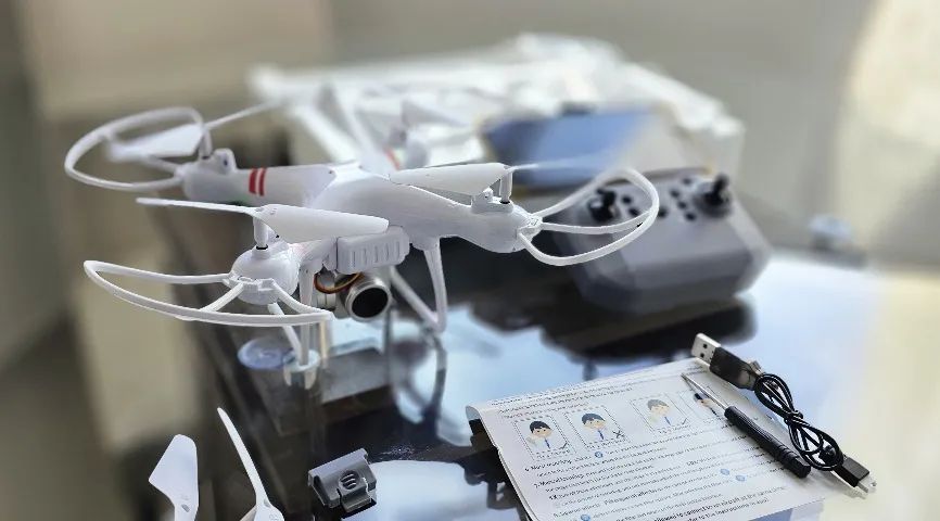 Drone Quadricóptero Com Câmera Em Tempo Real 100% Novo Divertido