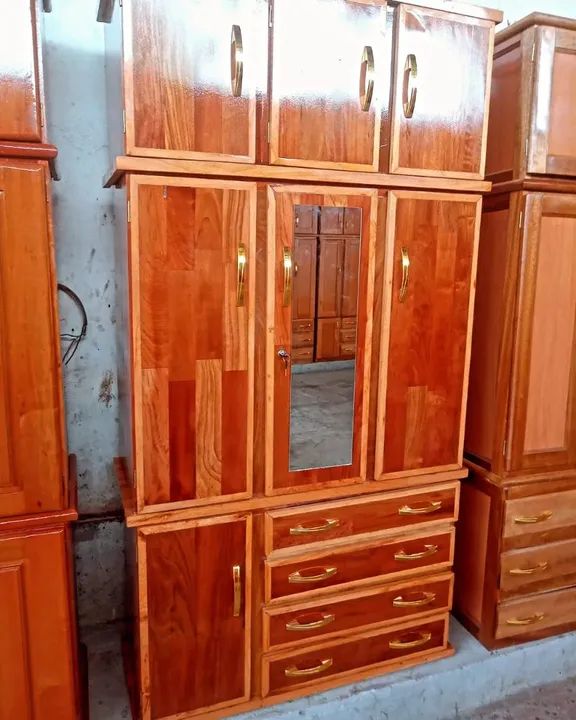Guarda roupa de solteiro 3 portas com maleiro NOVO! - Foto 6