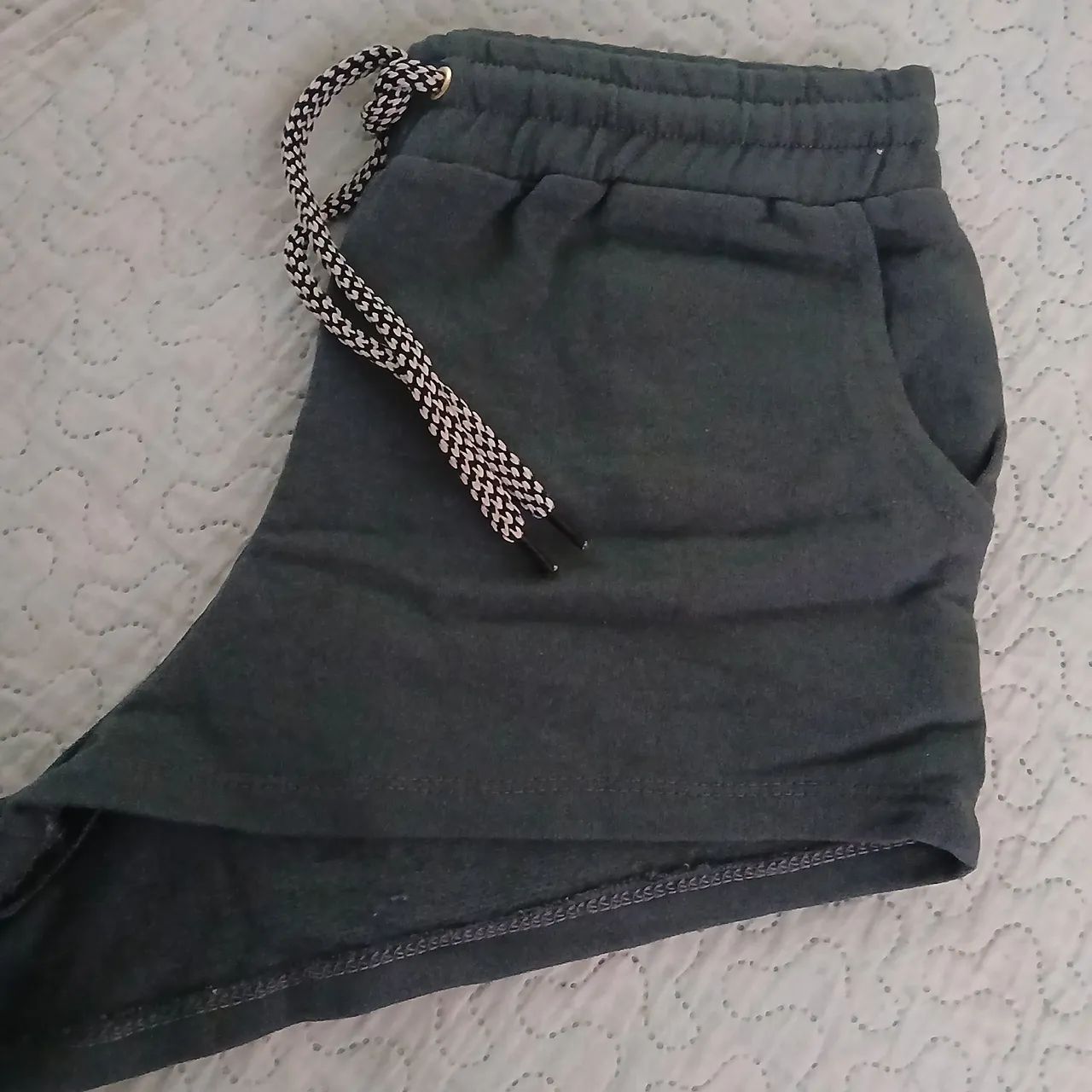 Short de Moletom Feminino - cinza - Tamanho G - Foto 4