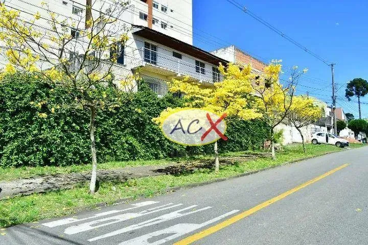 TERRENO DE ESQUINA NO SANTA CÂNDIDA(475m²) COM PROJETO APROVADO PARA 2 SOBRADOS E 6 LOFTS