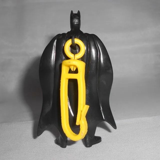 Boneco Batman com pendurador renner chaveiro etc - Foto 3