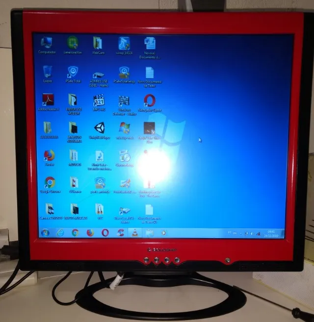 Monitor GoldShip saída VGA 17'