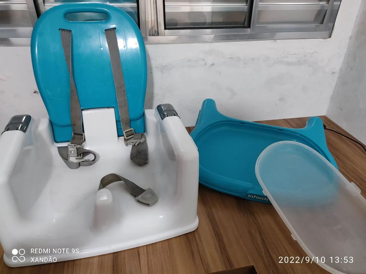 Cadeira de alimentação infantil 