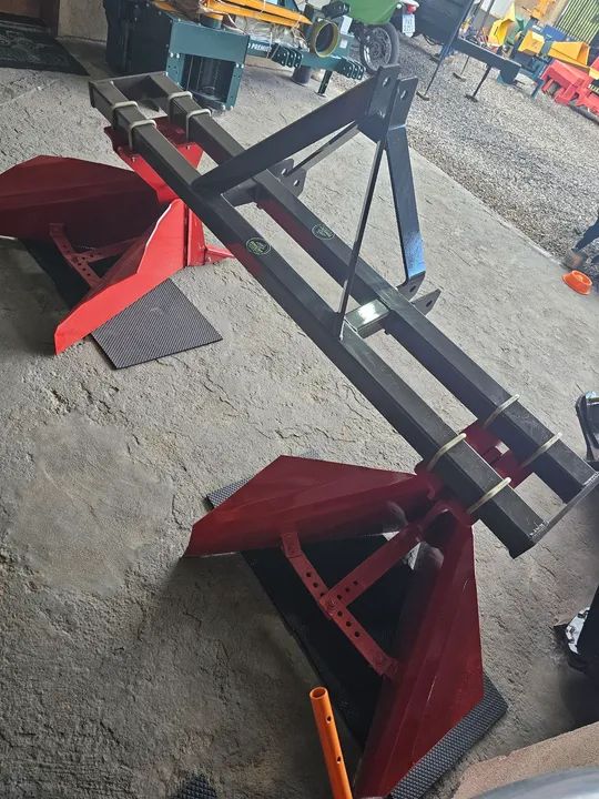 Sulcador 2 linhas para trator 