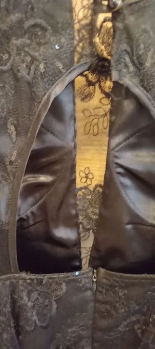 Vestido preto de renda - Foto 4
