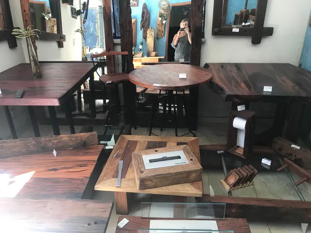 Mesa de madeira rustica
