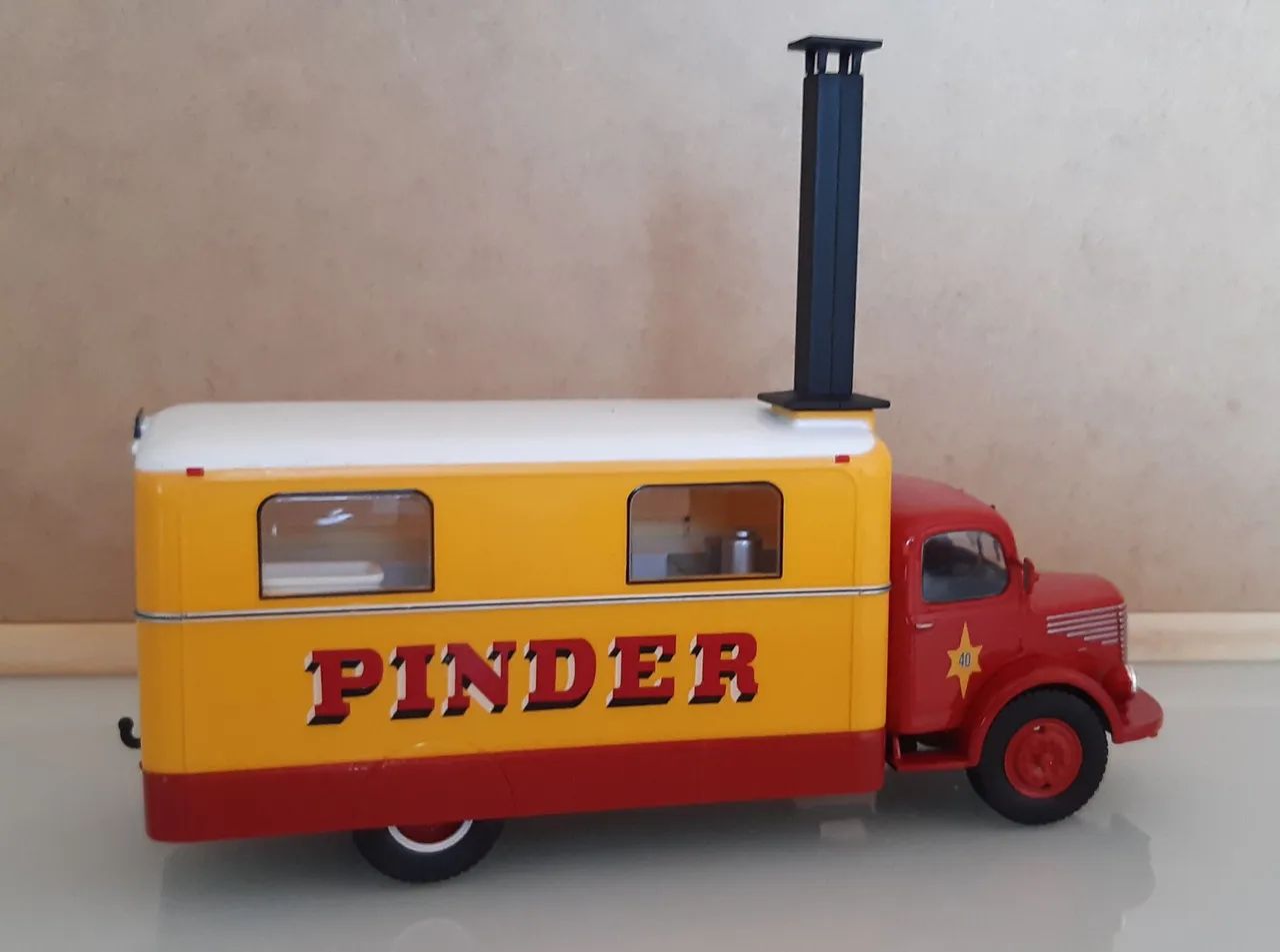 Raro caminhão Pinder 1/43 - Foto 3