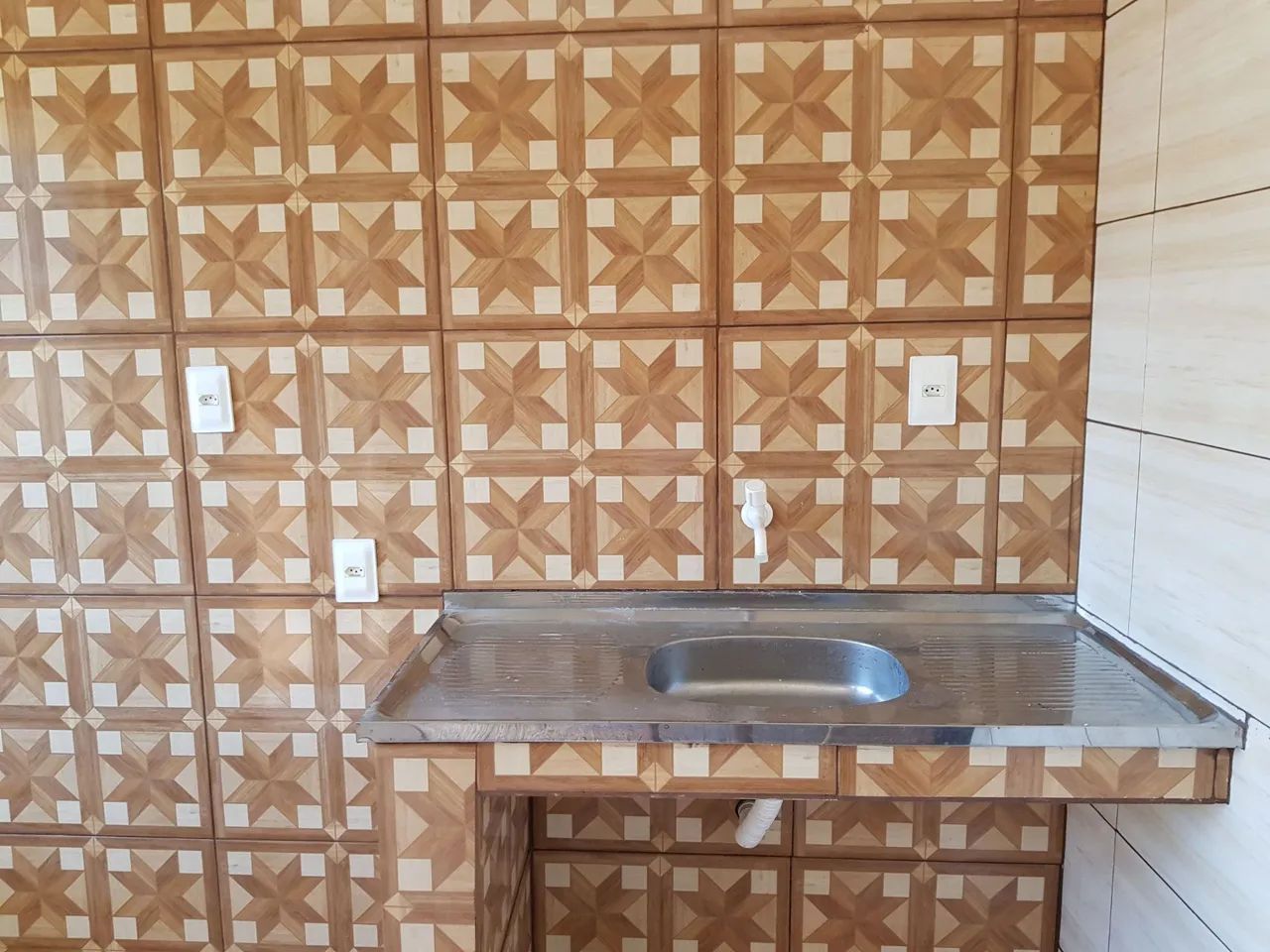 Linda kitnet . Não fica perto de comunidade! Fica em uma rua tranquila! - Foto 10