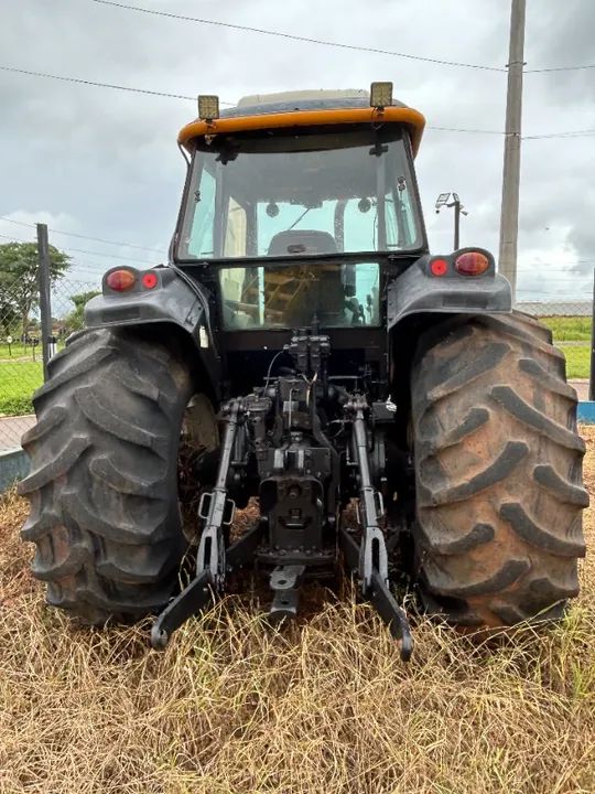 Trator Valtra BH 165 Ano 2008 Em Bom Estado - Foto 5