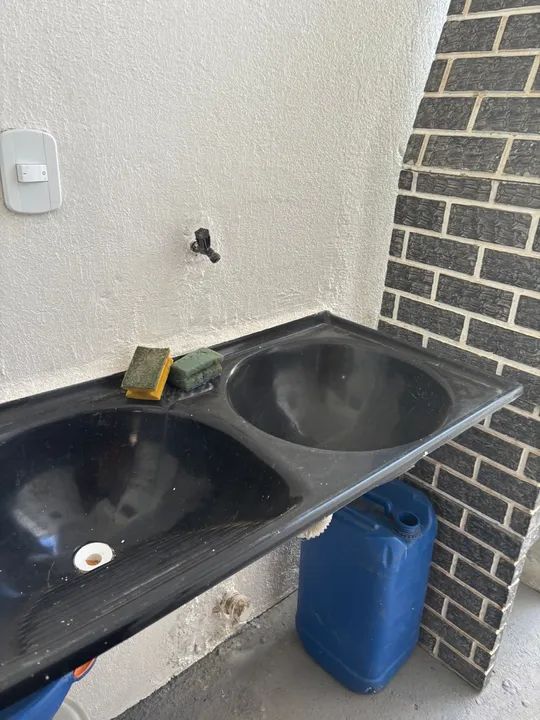 Casa com dois quartos banh. social e suite, garagem portão eletrônico - Foto 10