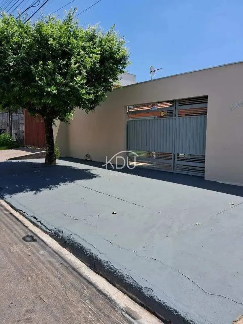 Vende-se Excelente Casa no Jardim Tropical em Rondonópolis-MT