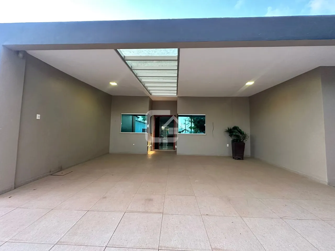 Casa Alto Padrão para Locação no Condomínio Icaraí R$ 6.000/mês (condomínio incluso)