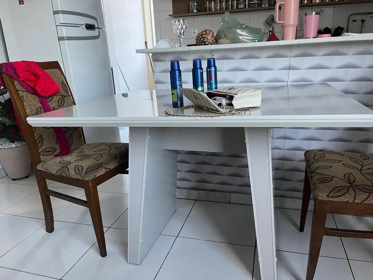 Mesa jantar 4 lugares e 2 cadeiras 64573993457794122