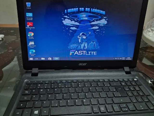 Notebook Acer Aspire ES1-572 com Intel Core i3