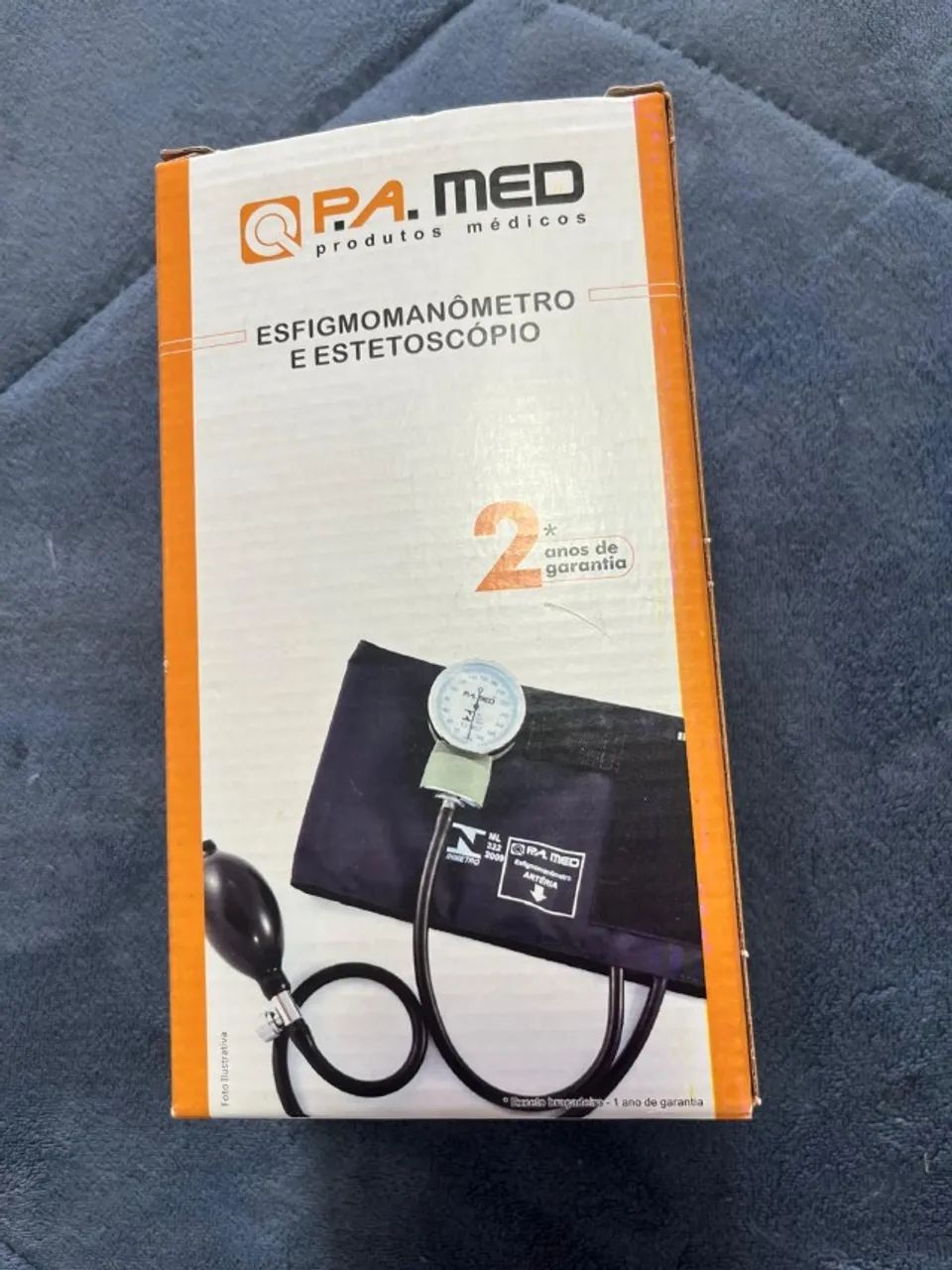 Esfigmomanômetro e Estetoscópio