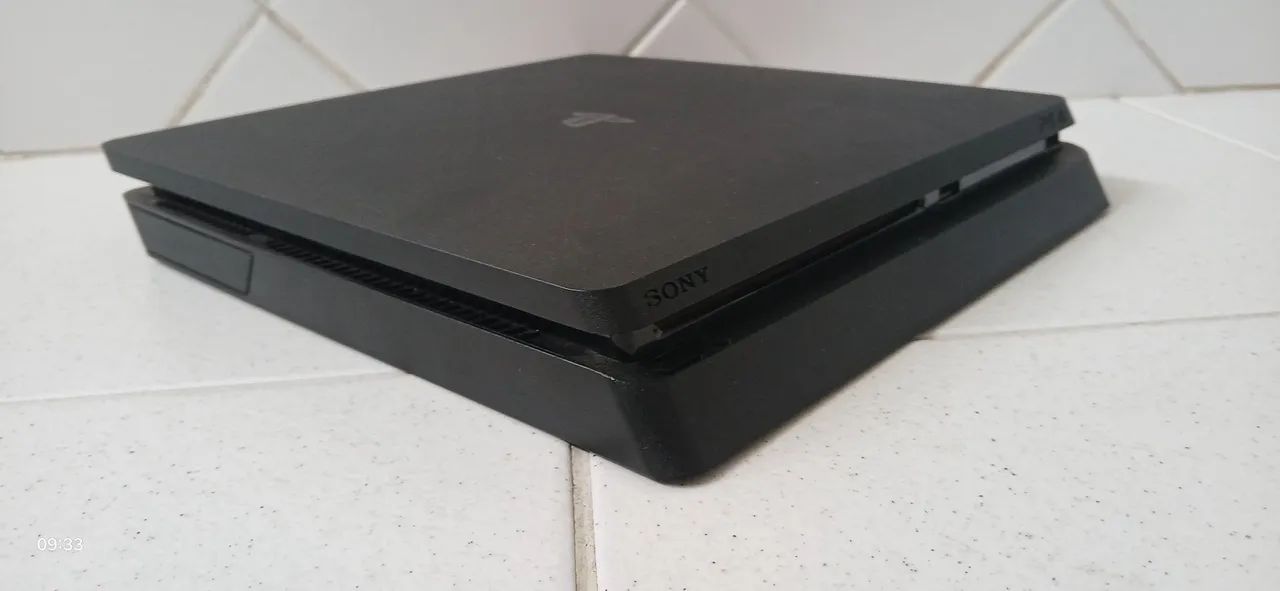 PS4 USADO ( ACOMPANHA 3 JOGOS ) - Foto 2