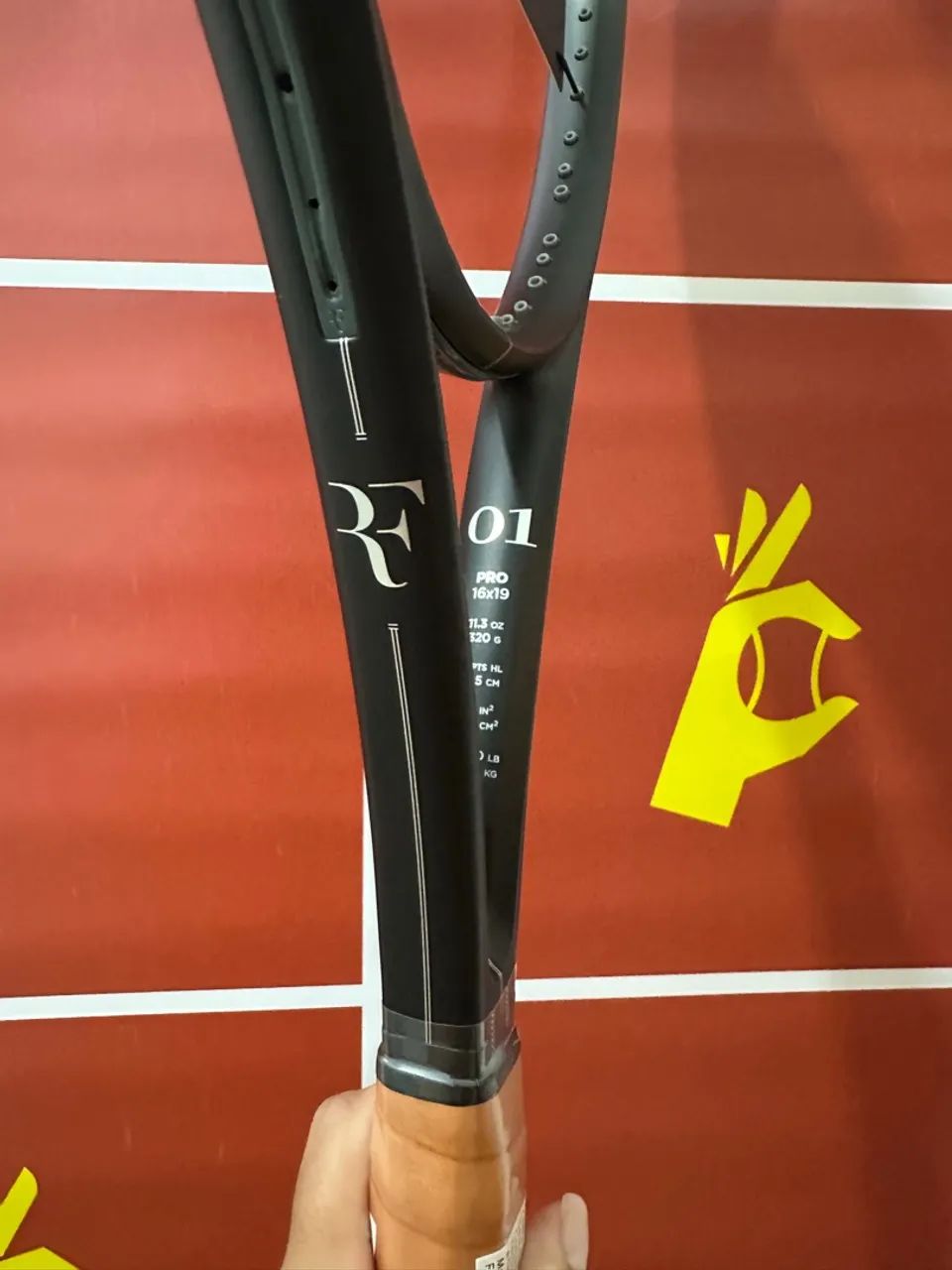 Raquete de Tênis Wilson RF 01 PRO  - Foto 6