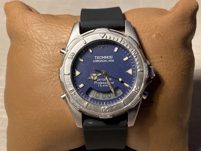 Relógio Technos Skydiver Chronoalarm
