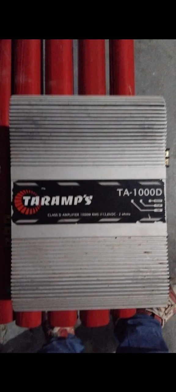 Amplificador Taramps TA-1000D e crosover