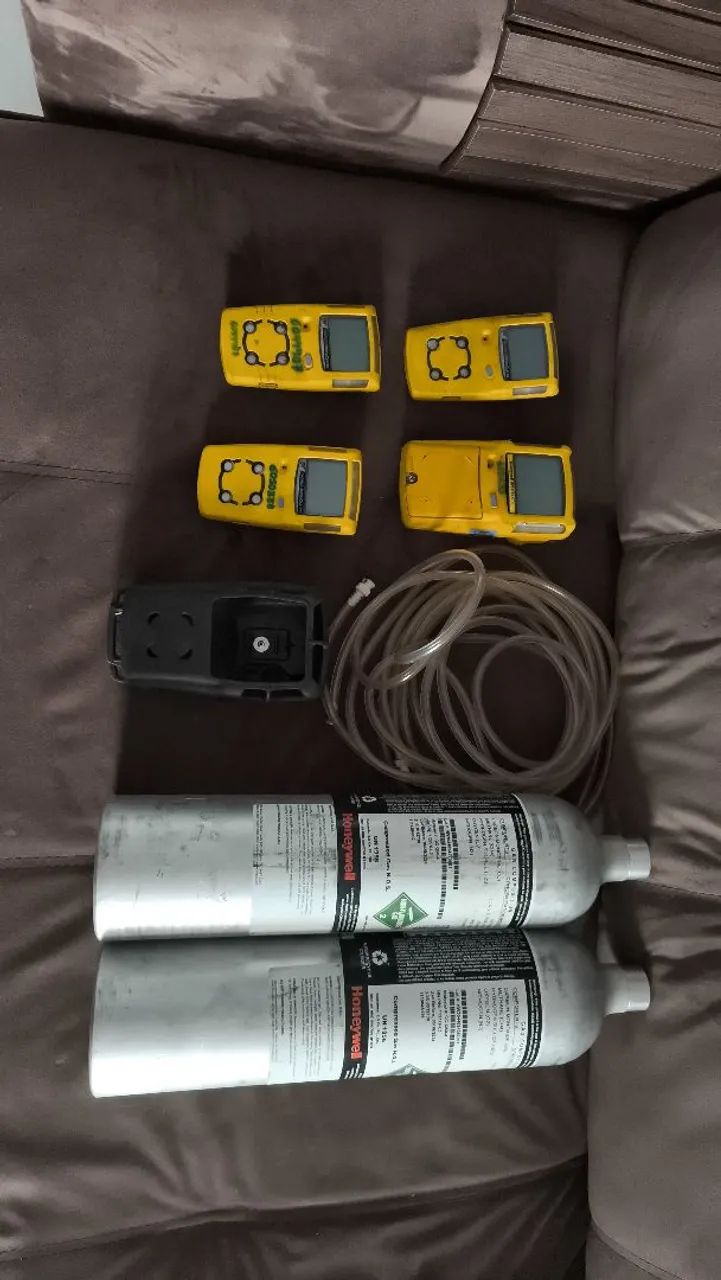 Kit 4 detectores 4 gases e resgatador MSA
