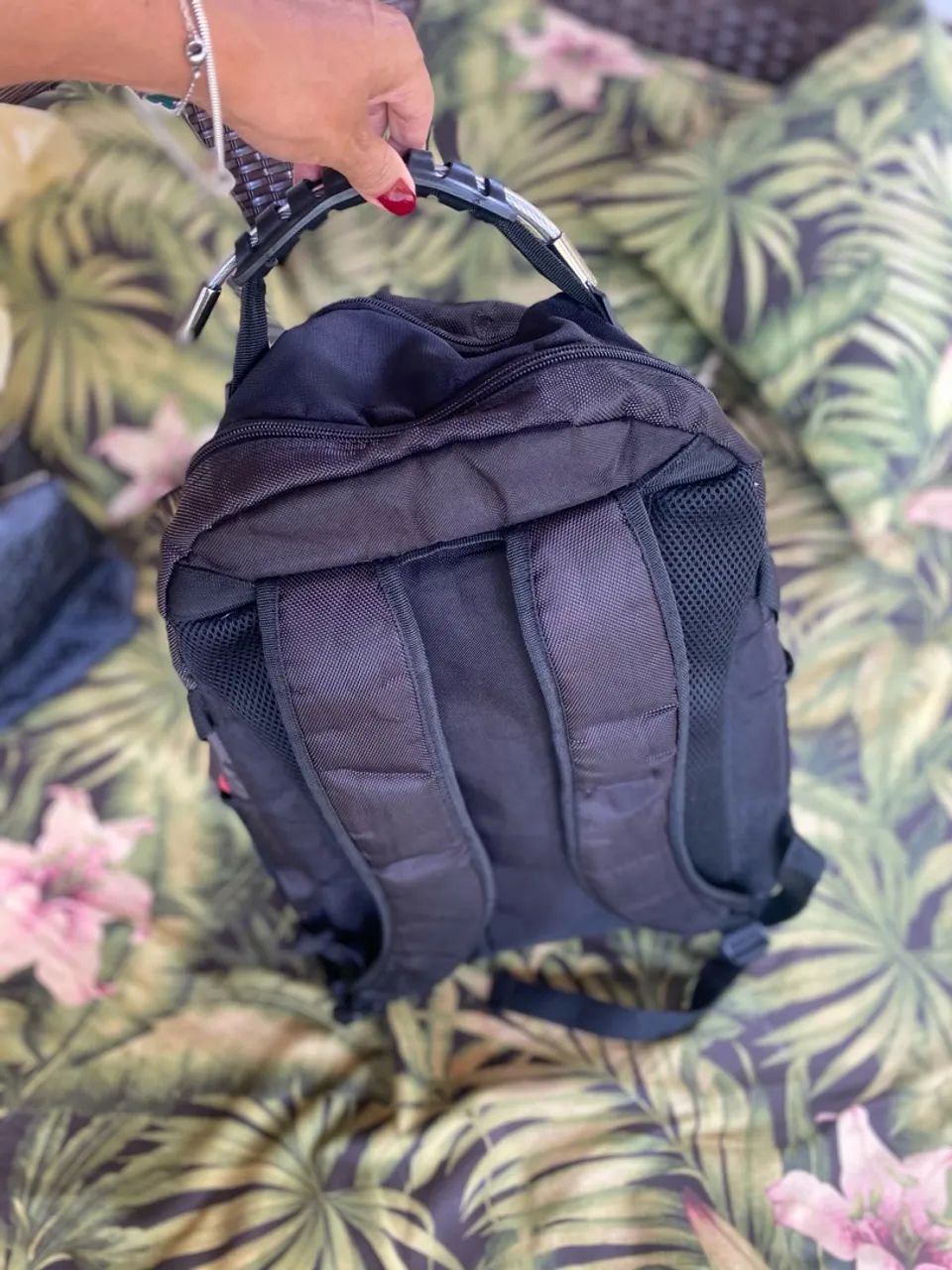 Mochila adventure, bom estado, preta, masculina  - Foto 6