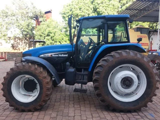 TRATOR AGRÍCOLA USADO, NEW HOLLAND, TM 150 - ANO 2004 - Foto 2
