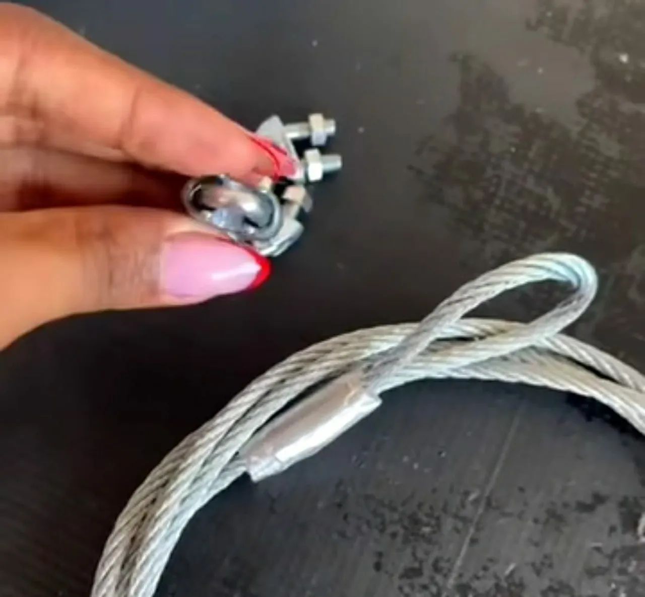 Steel cable 2.40 meters 