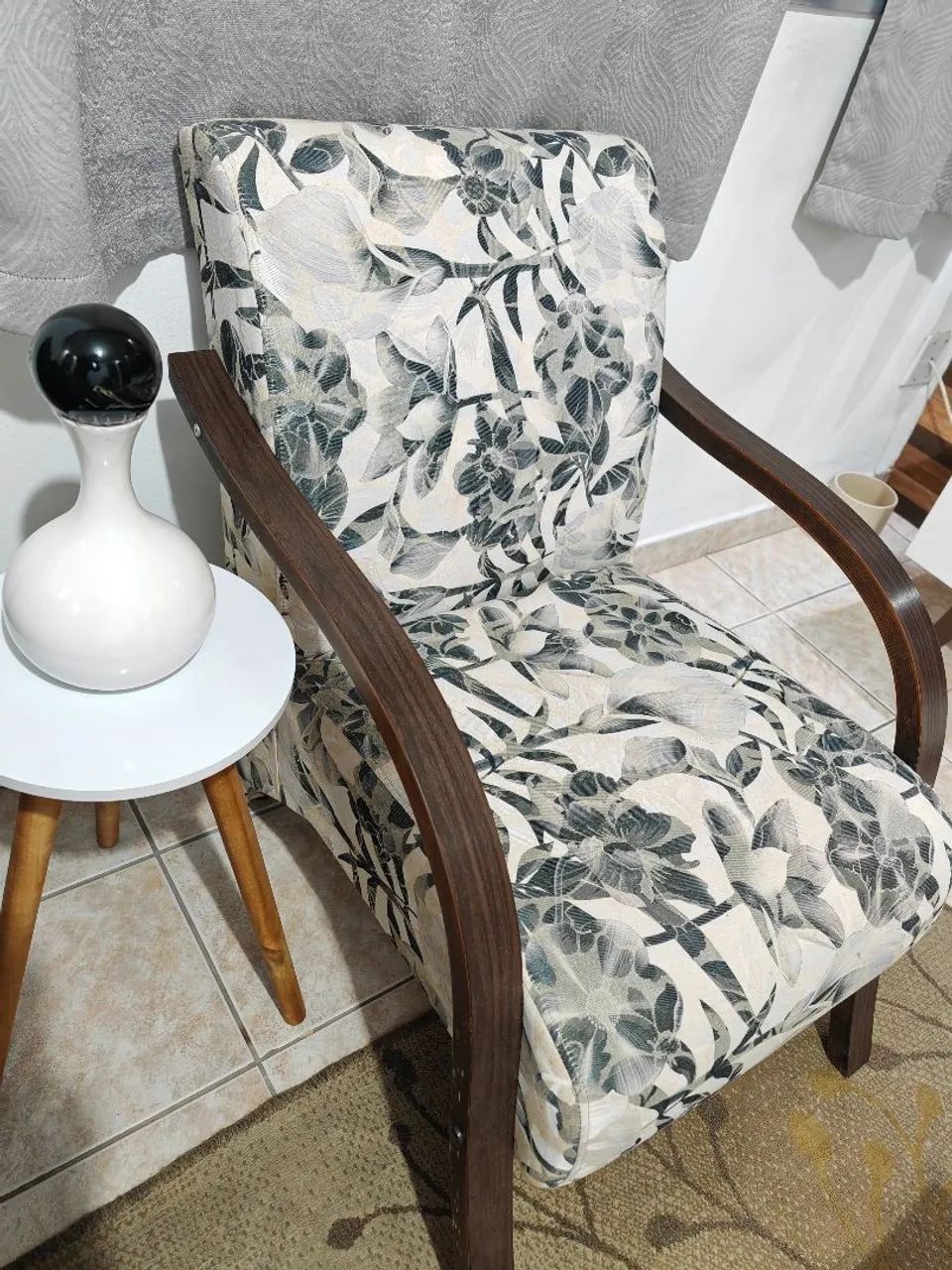 Poltrona Floral - elegante e decorativa   - Foto 3