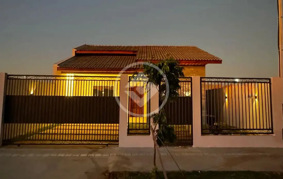 CASA 2 QUARTOS (1 SUÍTE), SALA, COZINHA E AMPLO QUINTAL BAIRRO SONHALTO VIDEIRA SINOP-MT c