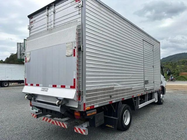 Mercedes-Benz Accelo 1016 Automático - Foto 12