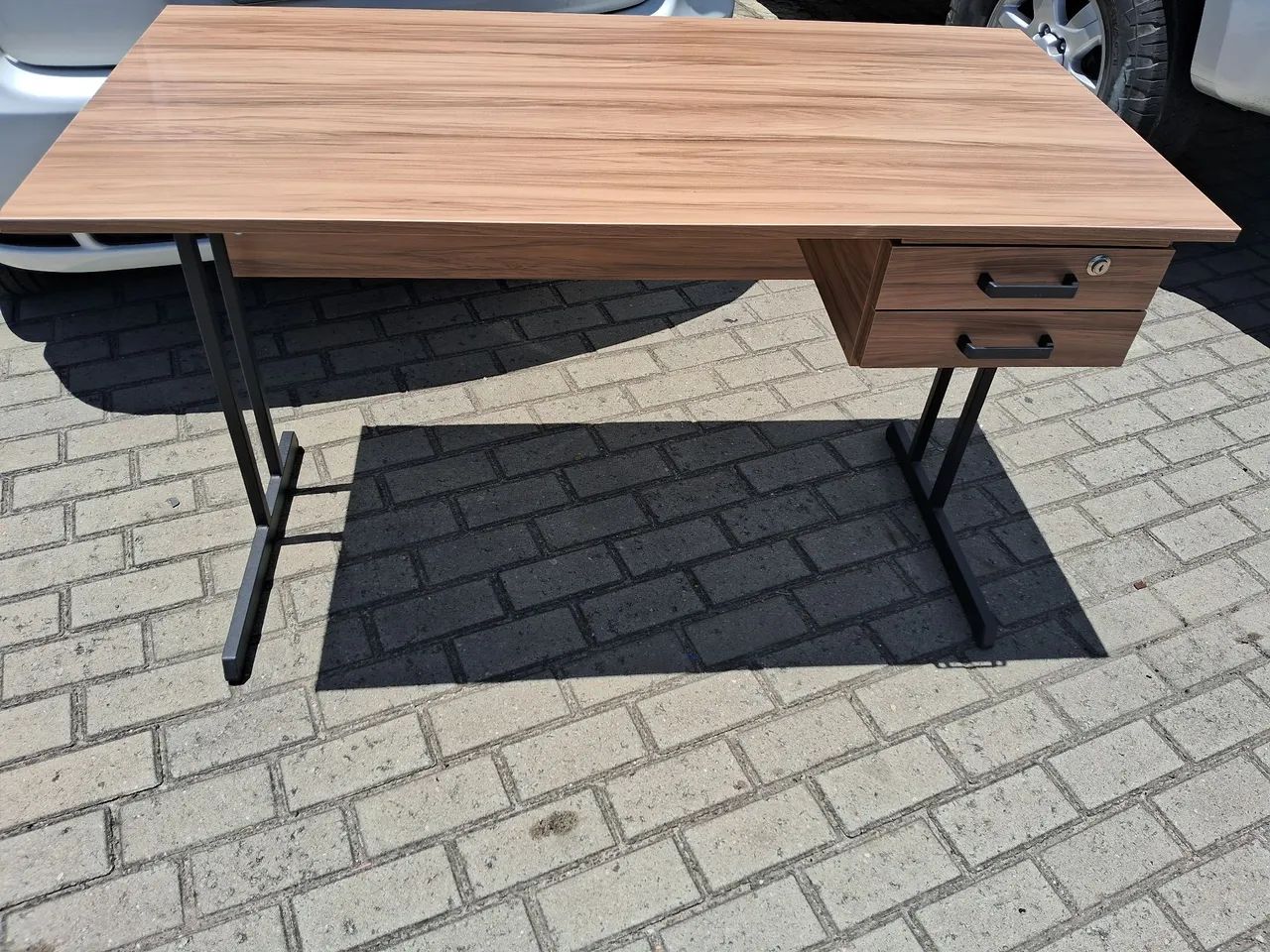 Mesa para escritório com 02 gavetas  - Foto 4